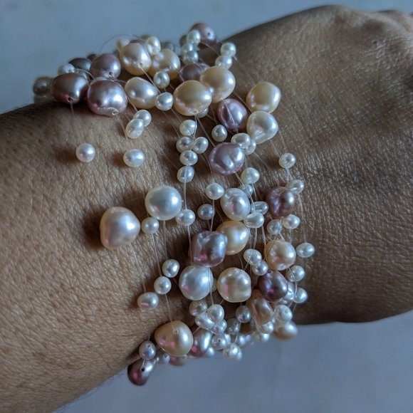 Tiffany & Co Iridesse Collection Pearl Bracelet